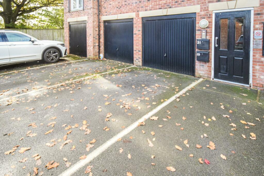 Additional image 19 of Redbrook Way, Bradford