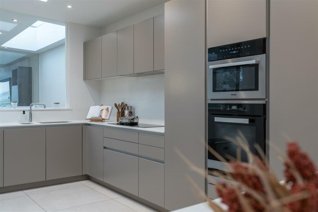 Additional image 10 of Alington Road, Evening Hill