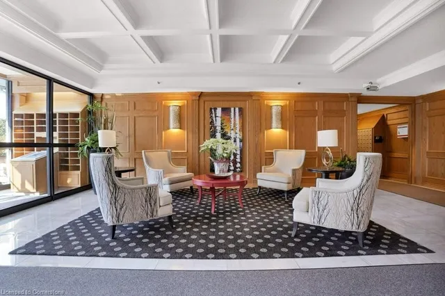 Additional image 31 of 2 Lancaster St Unit 402