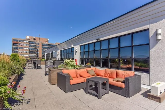 Additional image 36 of 112 Benton St Unit 210