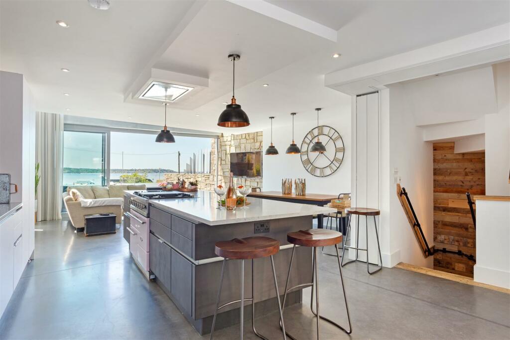 Additional image 5 of Shore Road, Sandbanks.