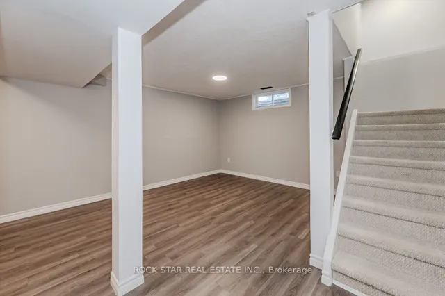 Additional image 20 of 55 West Acres Cres