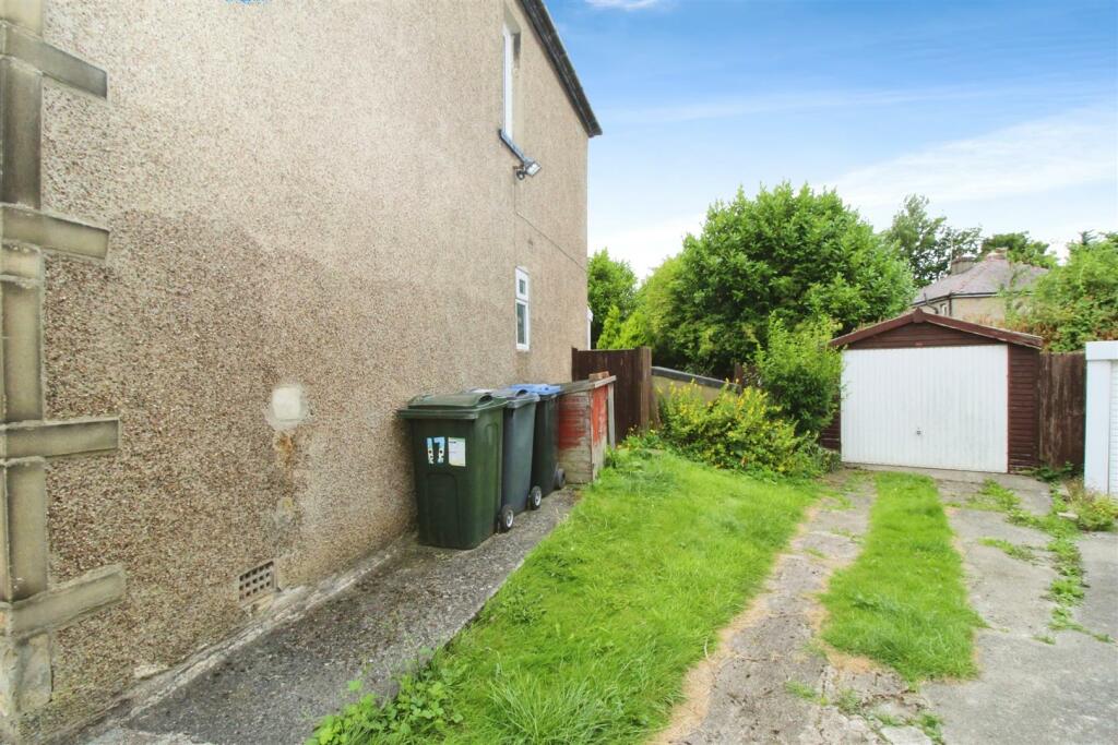 Additional image 20 of Draughton Grove, Bradford, BD5 9QH