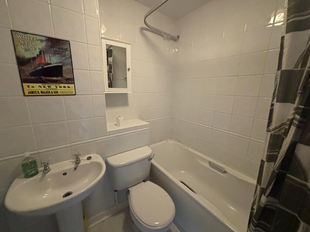 Additional image 8 of Long Lane, BD16