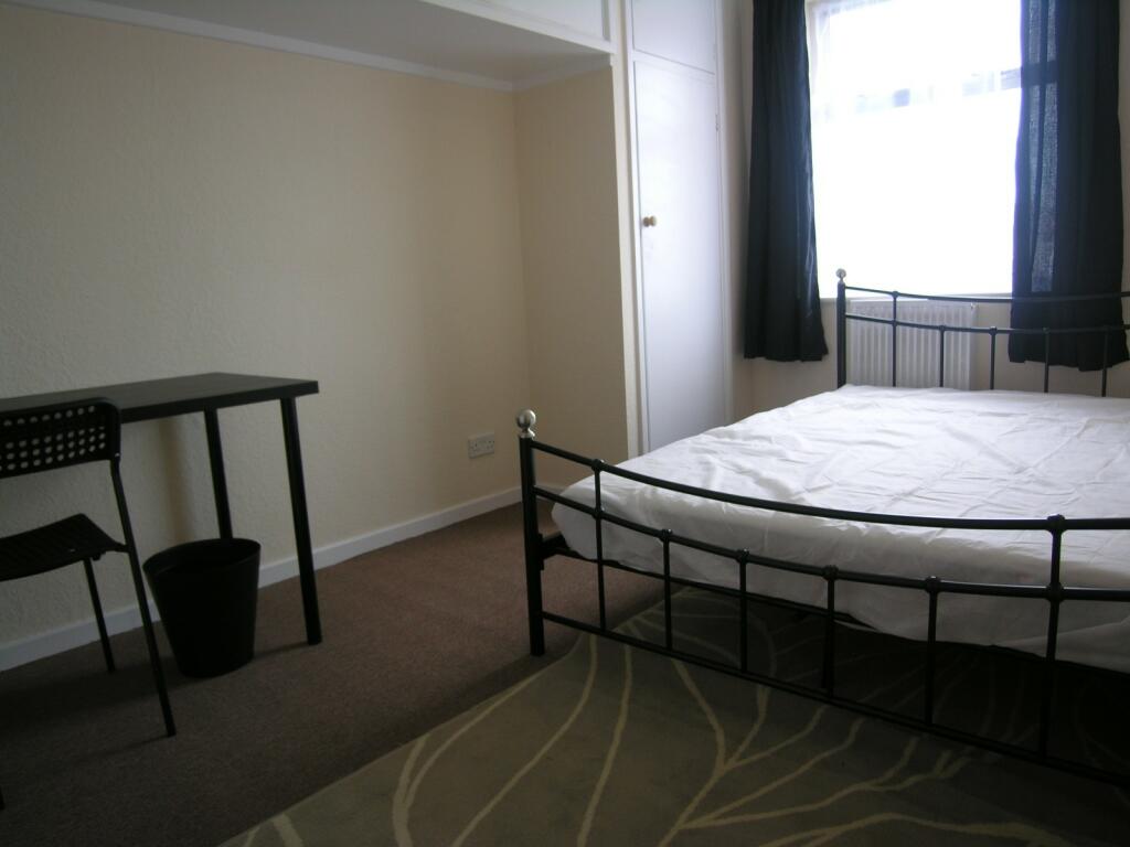 Additional image 5 of 3 bedroom First Floor Flat in Wallisdown