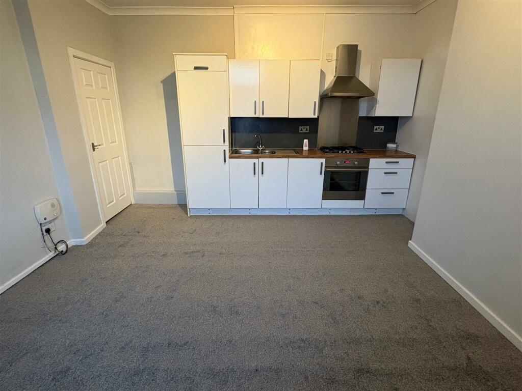 Additional image 6 of Crystal Terrace, Cutler Heights, Bradford