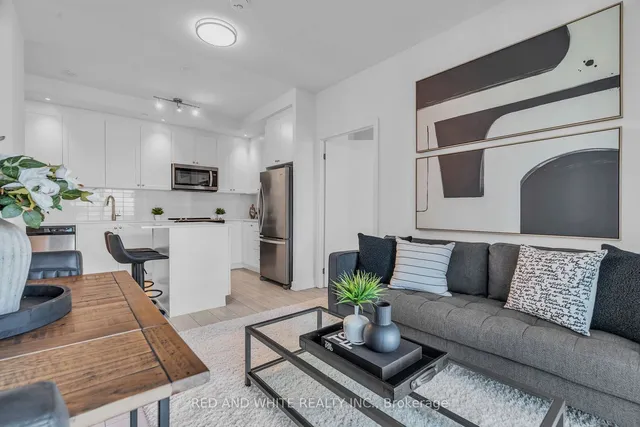 Additional image 19 of 55 KING St Unit 901