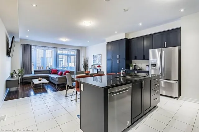 Additional image 11 of 39 Adventura Rd