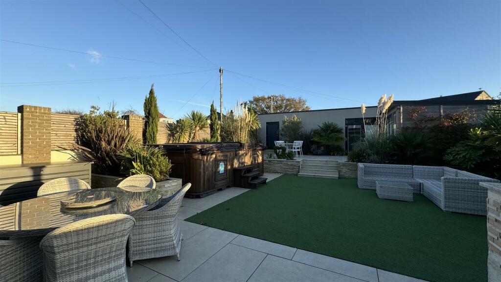 Additional image 34 of Sherwood Avenue, Whitecliff