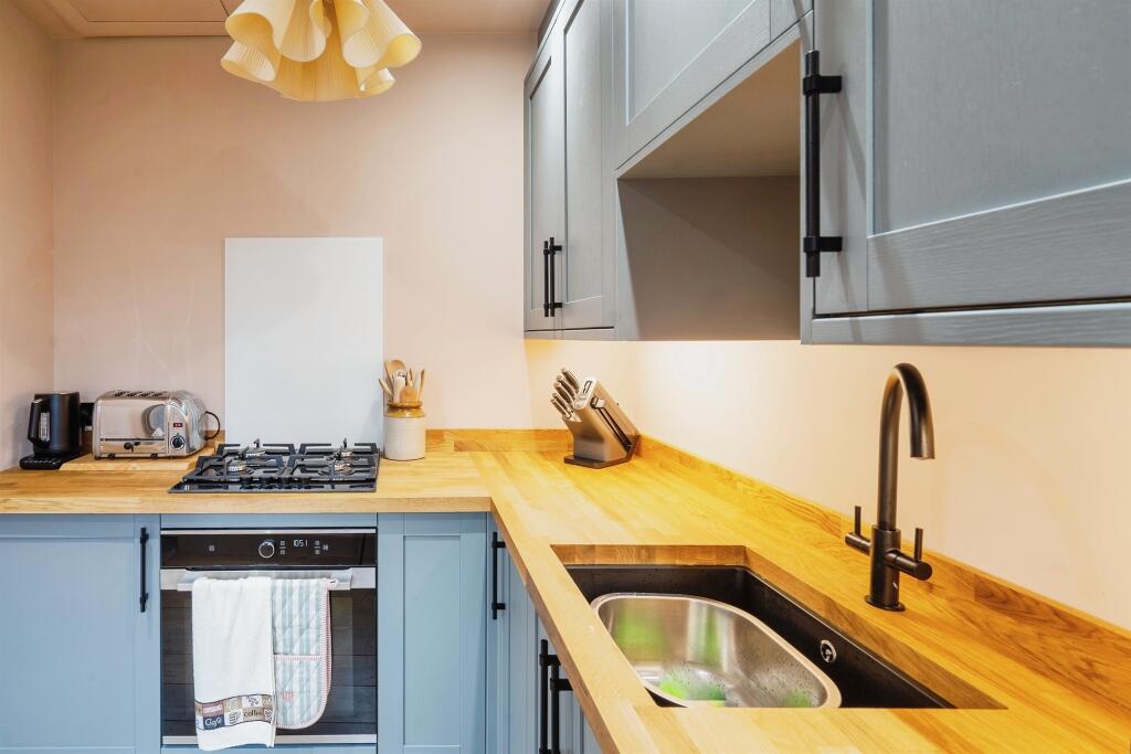 Additional image 6 of Springwell Terrace, Bradford