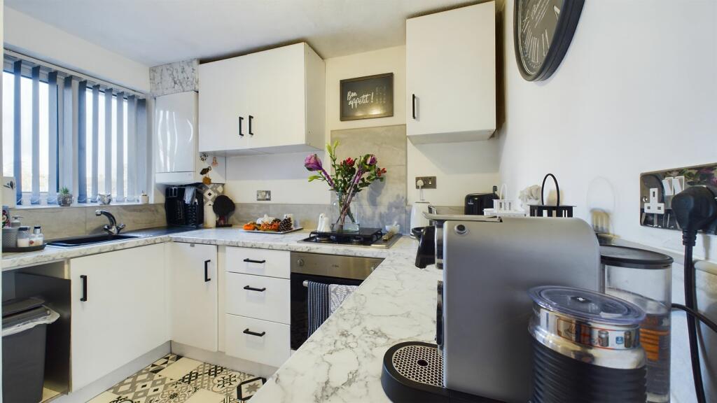 Additional image 5 of Ullswater Drive, Bradford, BD6