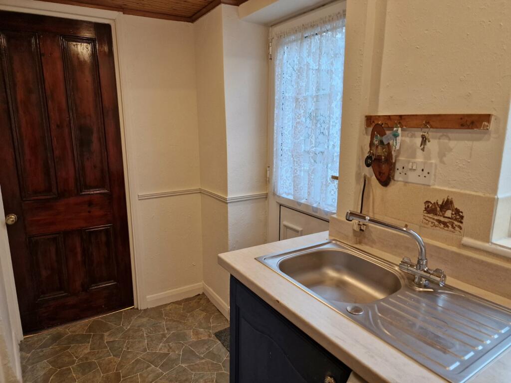 Additional image 10 of Doctor Lane, Bradford, BD10