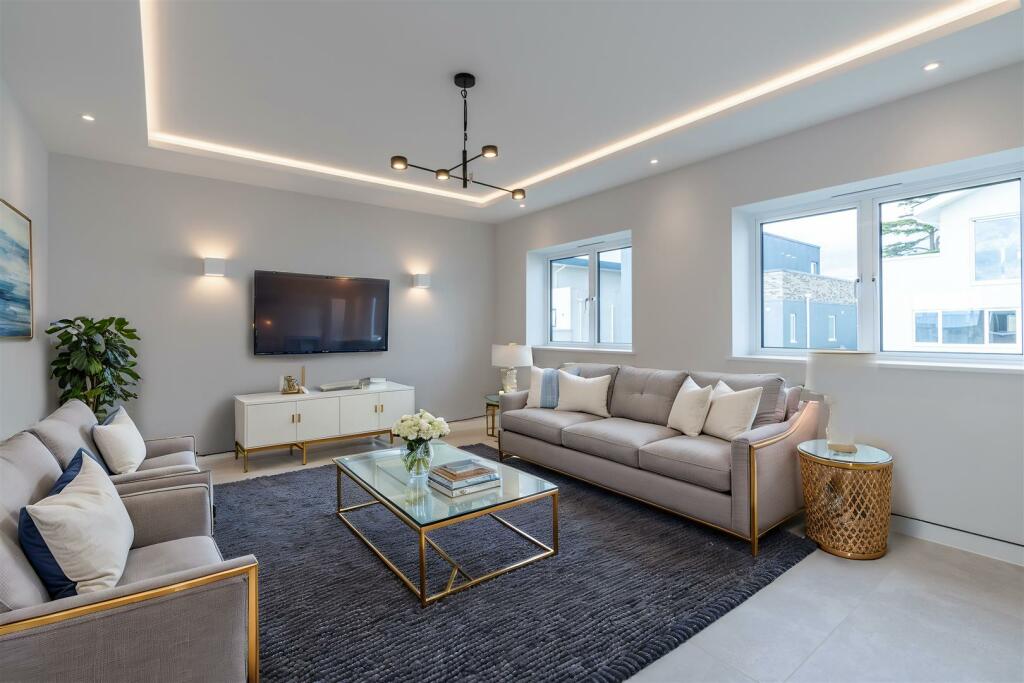 Additional image 9 of Dorset Lake Avenue, Lilliput