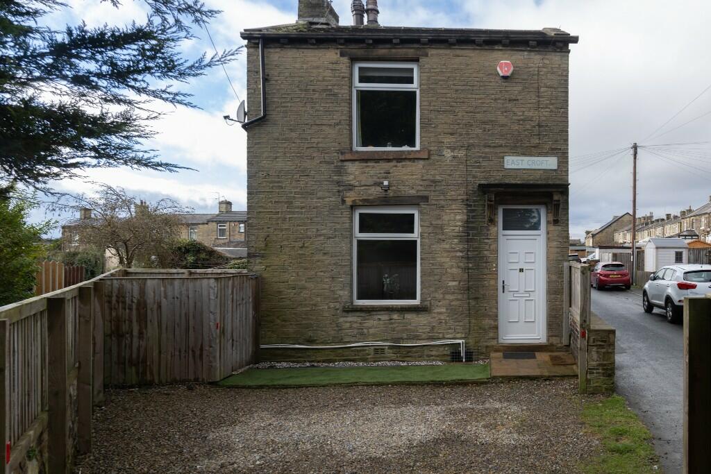 Additional image 16 of 1 East Croft, Wyke, BD12 9NL