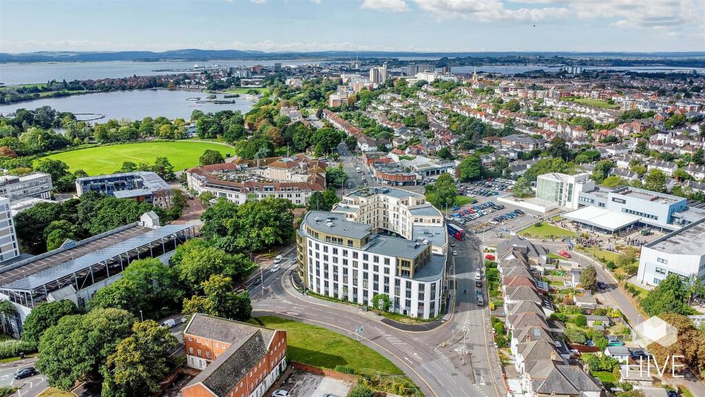 Additional image 4 of The Sloop, Commercial Road, Poole