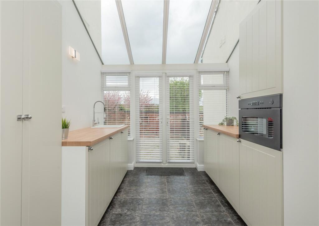 Additional image 8 of West View, Birkenshaw, Bradford, West Yorkshire, BD11