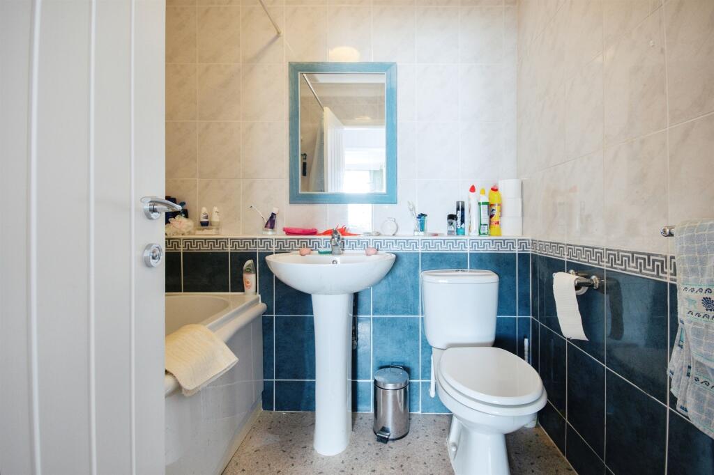 Additional image 10 of Russell Cotes Road, Bournemouth