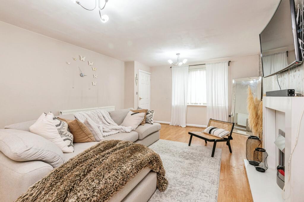 Additional image 16 of Gilynda Close, Bradford, BD8