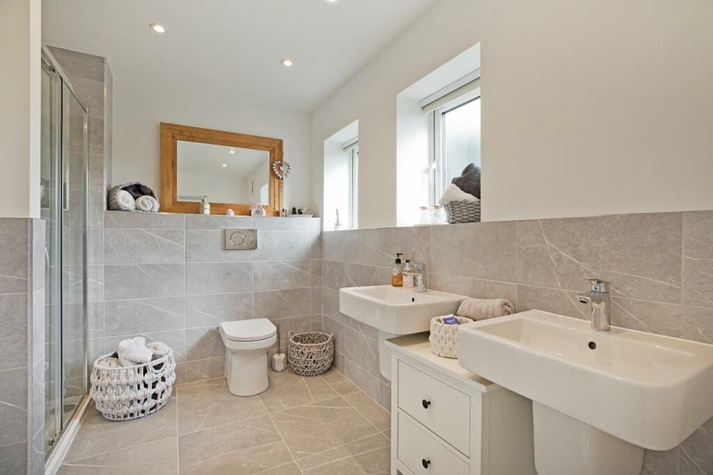 Additional image 31 of Bolton Close, Silsden