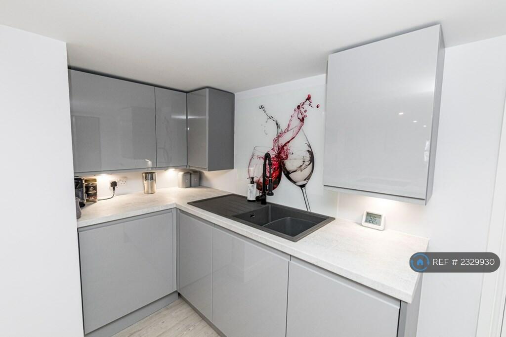 Additional image 7 of Approach Road, Poole, BH14