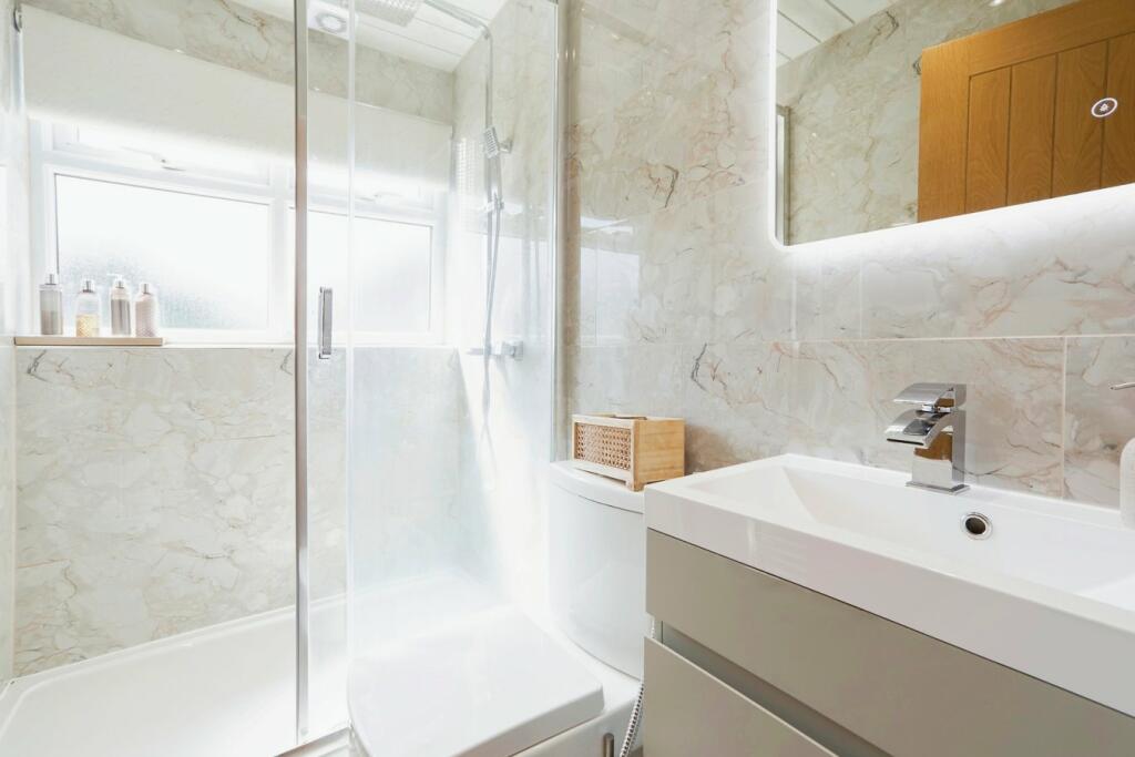 Additional image 16 of Moore Avenue, Bradford, BD7