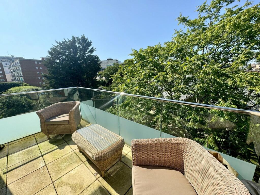 Additional image 10 of Parkstone Road, Poole, BH15