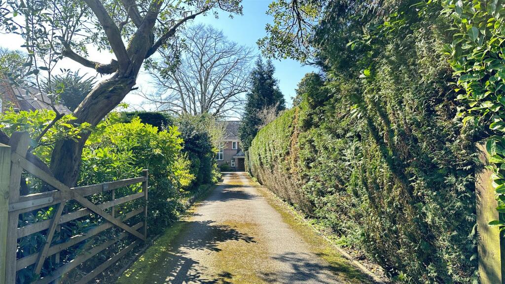 Additional image 10 of Ettrick Road, Branksome Park