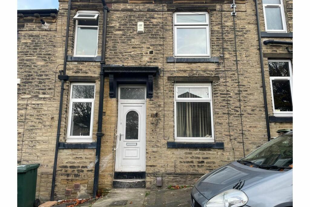 Primary image of North Street, Bradford, BD12