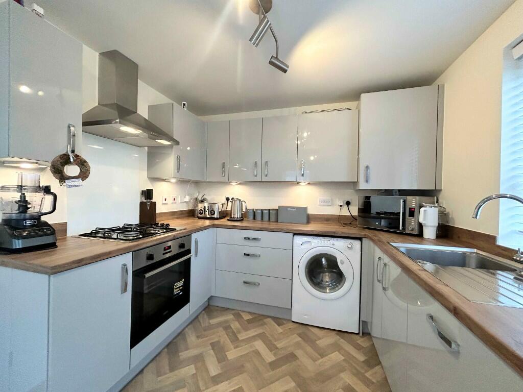 Additional image 6 of 1 Hebble Close, Clayton, BD14 6FN