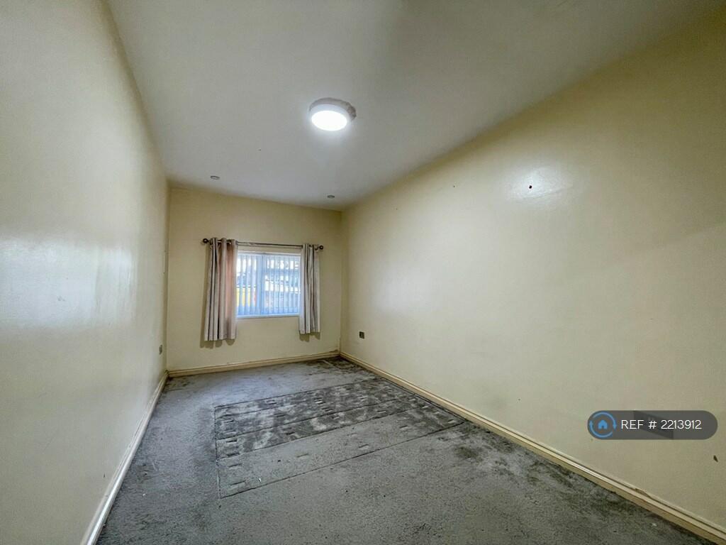 Additional image 14 of Hazel Walk, Bradford, BD9
