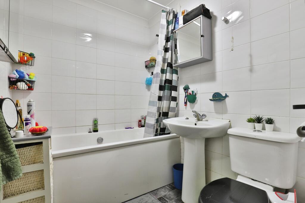 Additional image 11 of Sixpenny Close, Poole, BH12