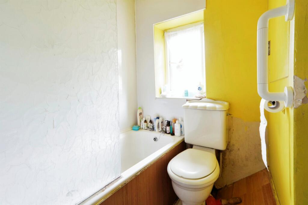 Additional image 9 of Lynfield Drive, BRADFORD