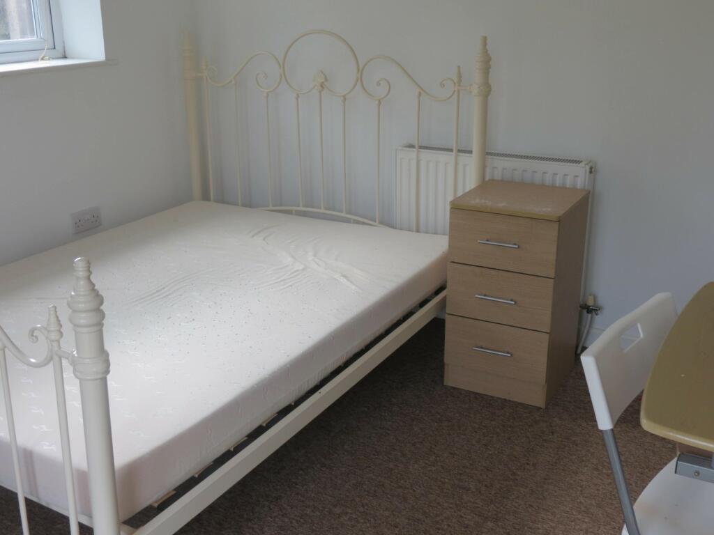 Additional image 5 of 4 bedroom Semi Detached House in Ensbury Park