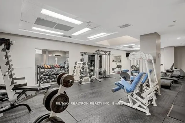 Additional image 21 of 135 James St Unit 612