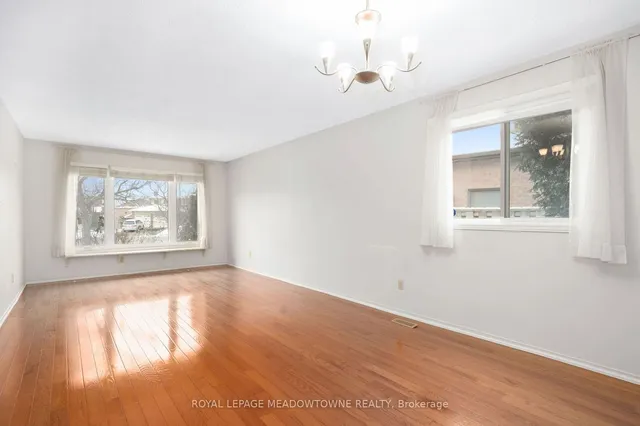 Additional image 12 of 15 Oakington Pl