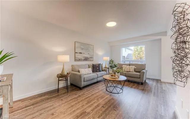 Additional image 3 of 468 Doon South Dr Unit 4