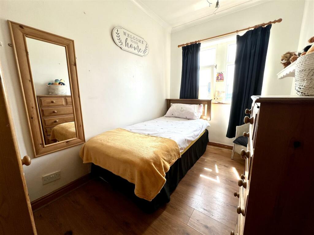 Additional image 19 of Lidget, Oakworth