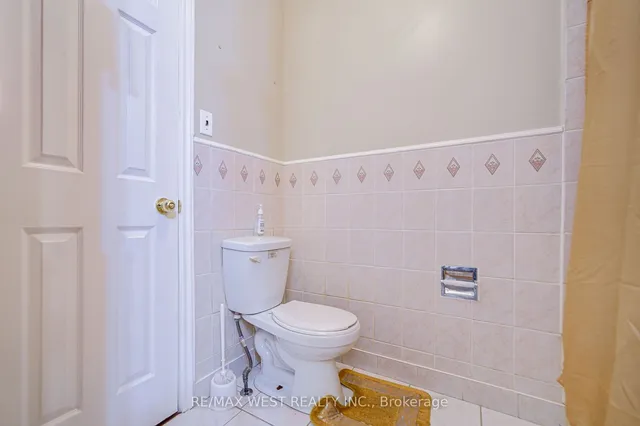 Additional image 20 of 7475 Goreway Dr Unit 18