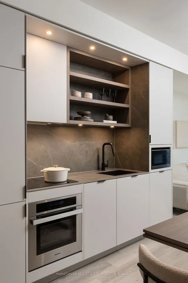 55 Charles St Unit 1302