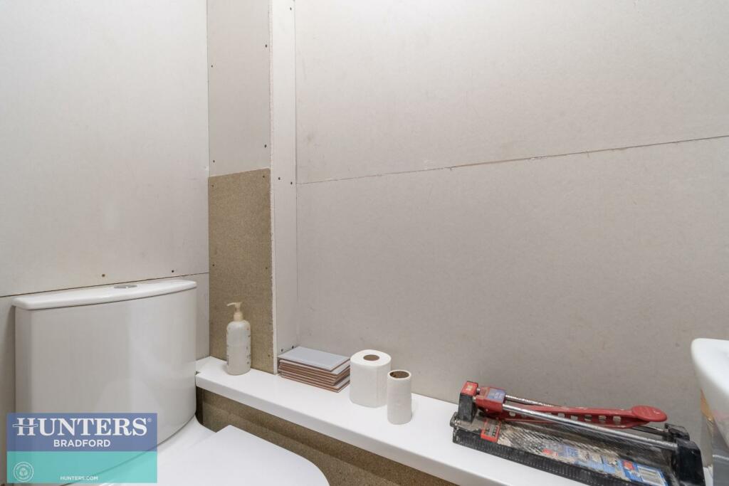 Additional image 6 of REF SR - Tyersal Avenue Tyersal, Bradford, West Yorkshire, BD4 8HJ