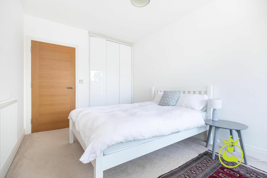 Additional image 12 of Town House- Cluster Views, Sandbanks Road, Whitecliff, Poole BH14