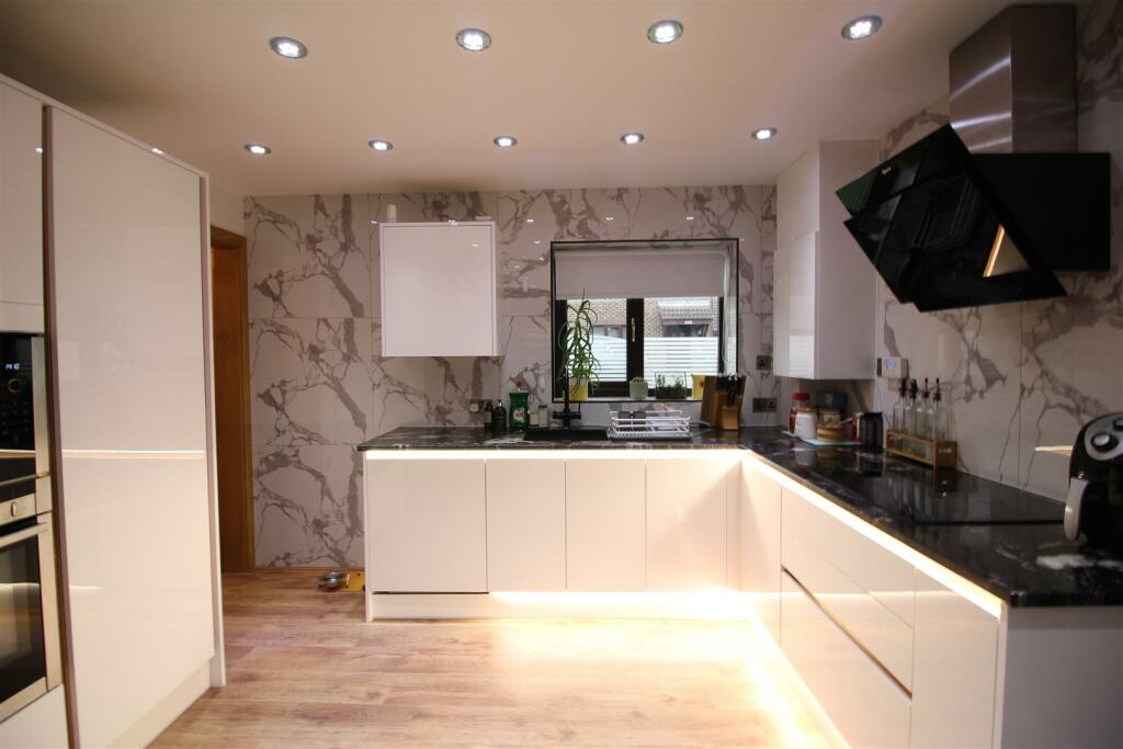 Additional image 7 of Cambrian Bar, Low Moor, Bradford