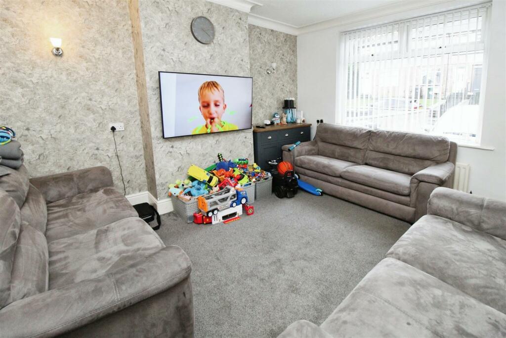 Additional image 5 of Carr Bottom Avenue, Bradford, BD5 9BD