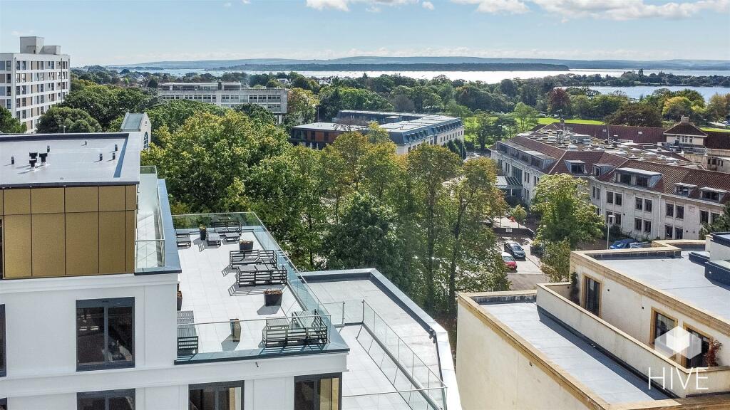 Additional image 16 of The Sloop, Commercial Road, Poole