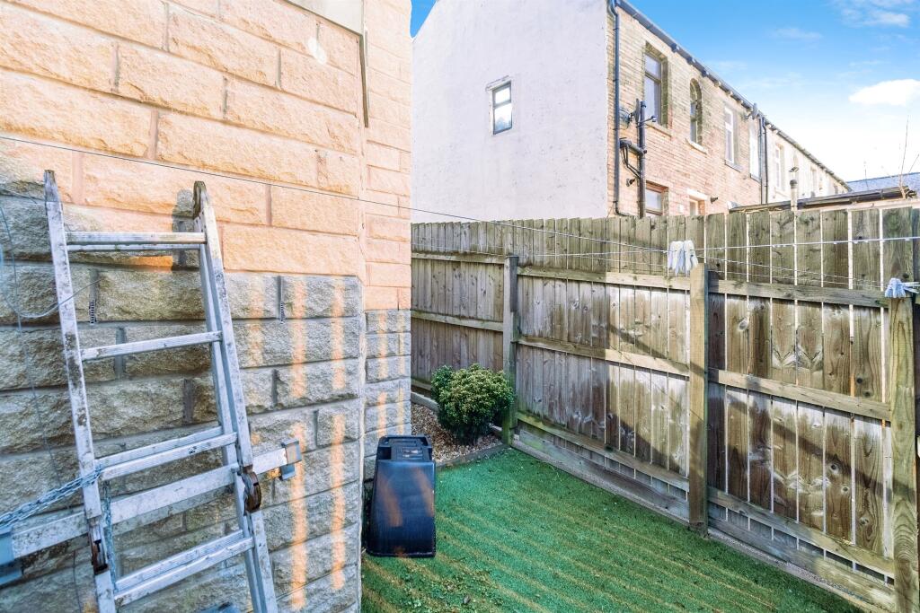 Additional image 17 of Lingwood Gardens, Bradford