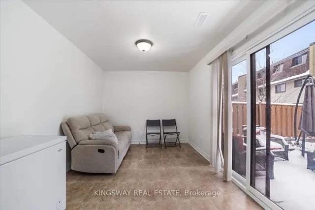 Additional image 23 of 109 Ashton Cres Unit 109