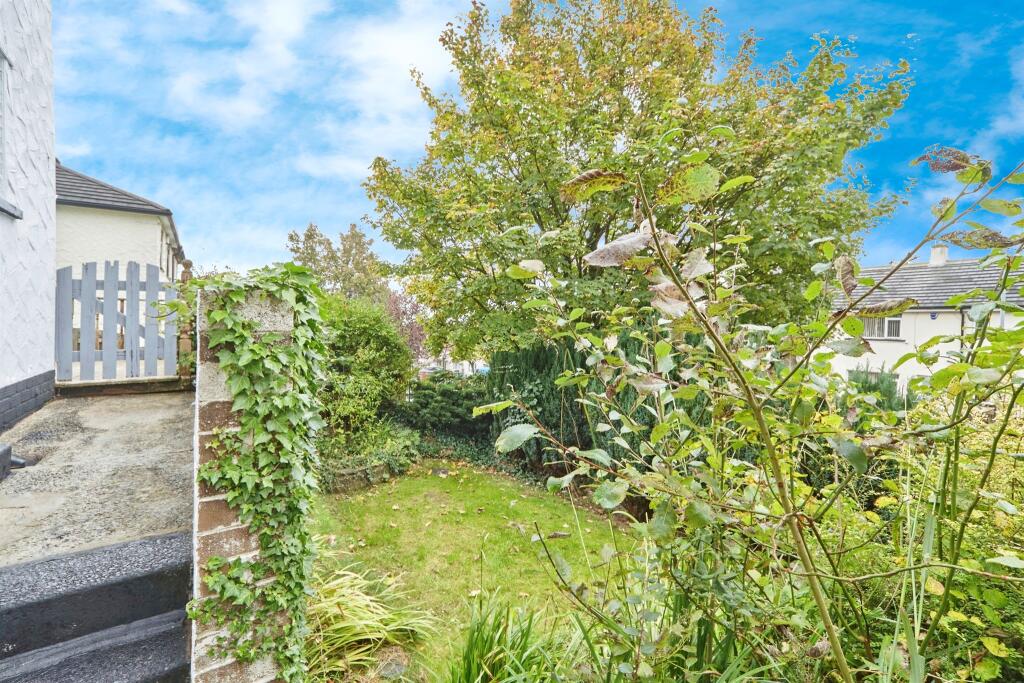 Additional image 17 of Whin Knoll Avenue, Keighley