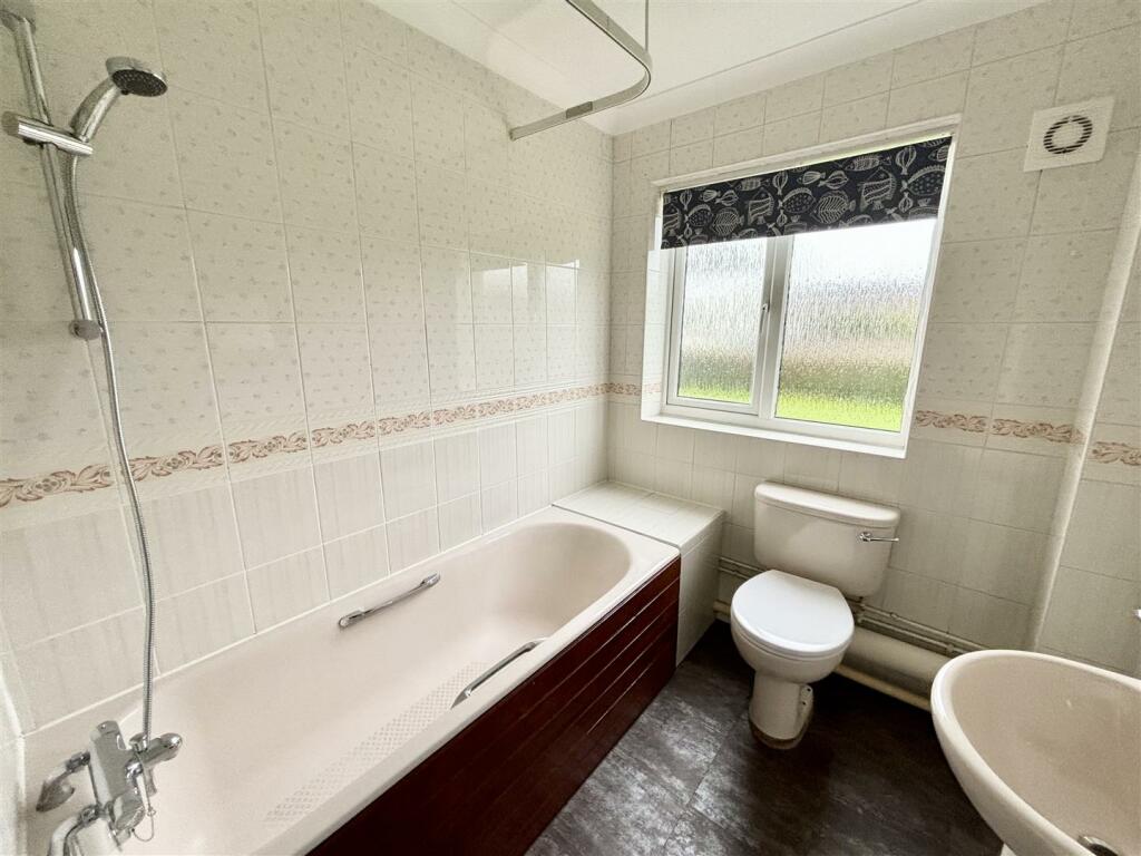 Additional image 4 of Lulworth Close, Hamworthy