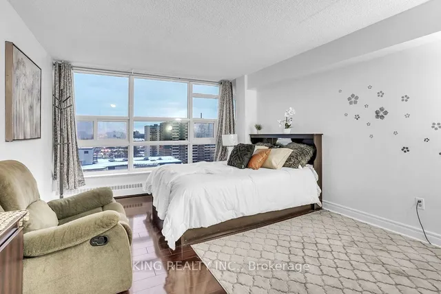 Additional image 16 of 3380 Eglinton Ave Unit 1412