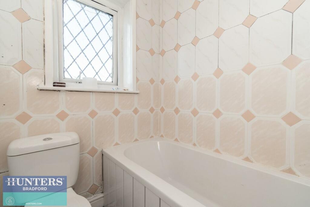Additional image 10 of REF SR- Lister Avenue East Bowling, Bradford, West Yorkshire, BD4 7QR